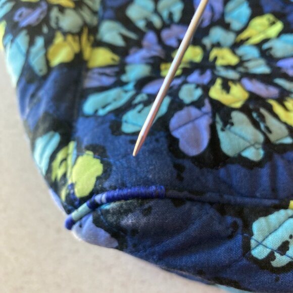 Vera Bradley Weekender & Crossbody Bag Set -- Indigo Pop Pattern - Picture 16 of 16